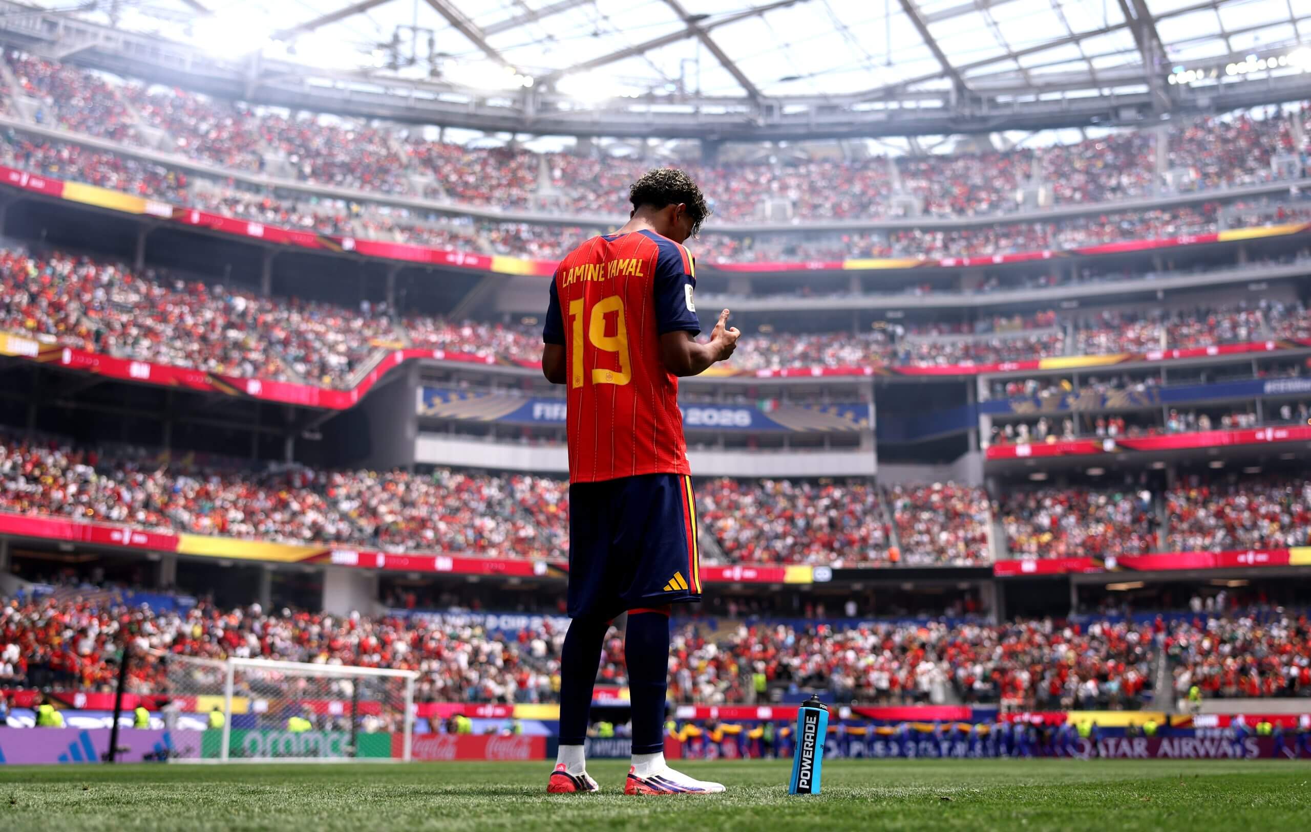 Lamine Yamal prays before kick-off at SoFi Stadium