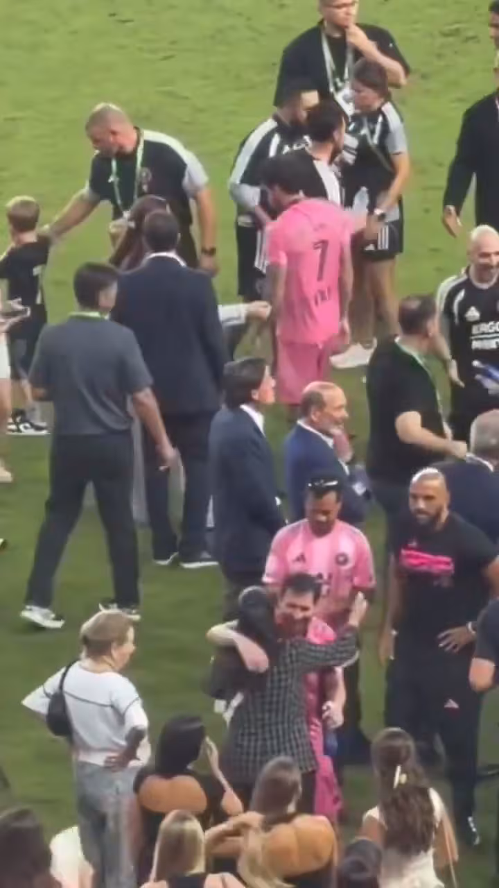 Messi fue a buscar a Don Garber 
